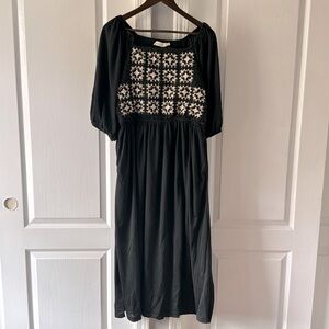 Women’s size extra large Bohemian midi dress.